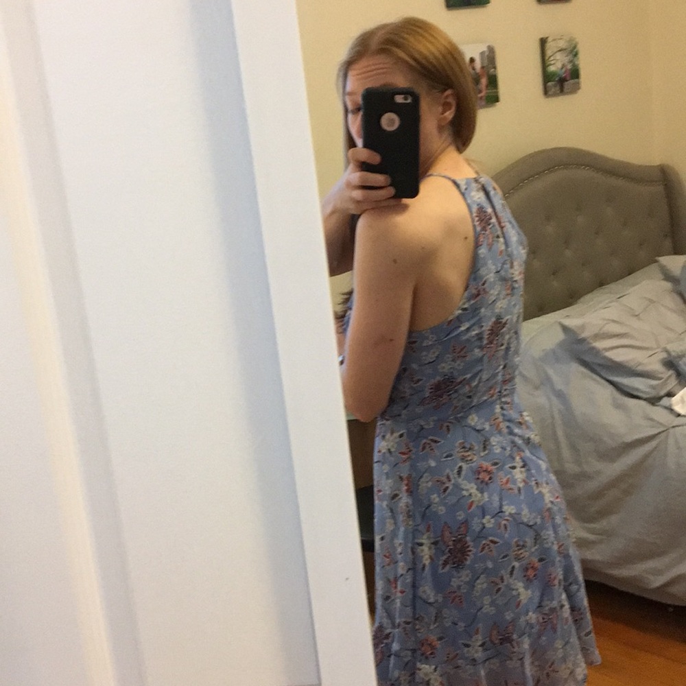 Francesca’s Ruffle Dress - Picture 3 of 6